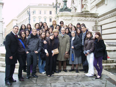 Piazza Montecitorio/Foto di gruppo con lOn. Soriero