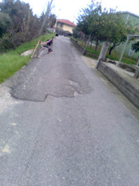 Strada dissestata tra Davoli e Satriano